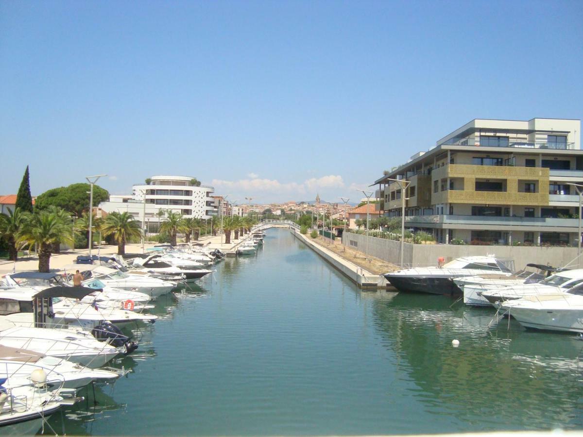 Au Cœur De Port - T2 30 M² - à Pied Appartamento Fréjus